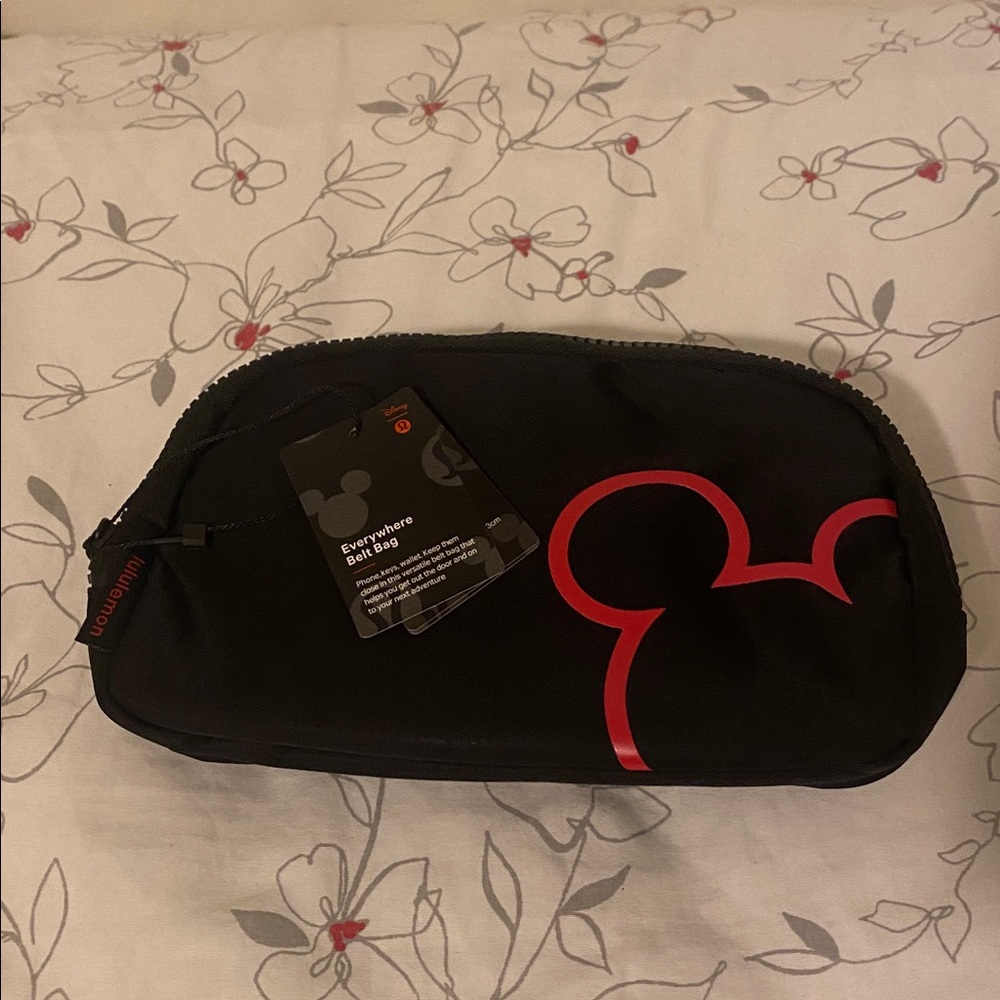 NWT Lululemon x Disney Everywhere Belt Bag